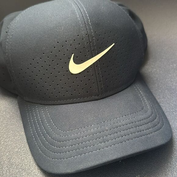 Nike Classic 99 Dri-Fit Navy Hat. M/L - Picture 2 of 7